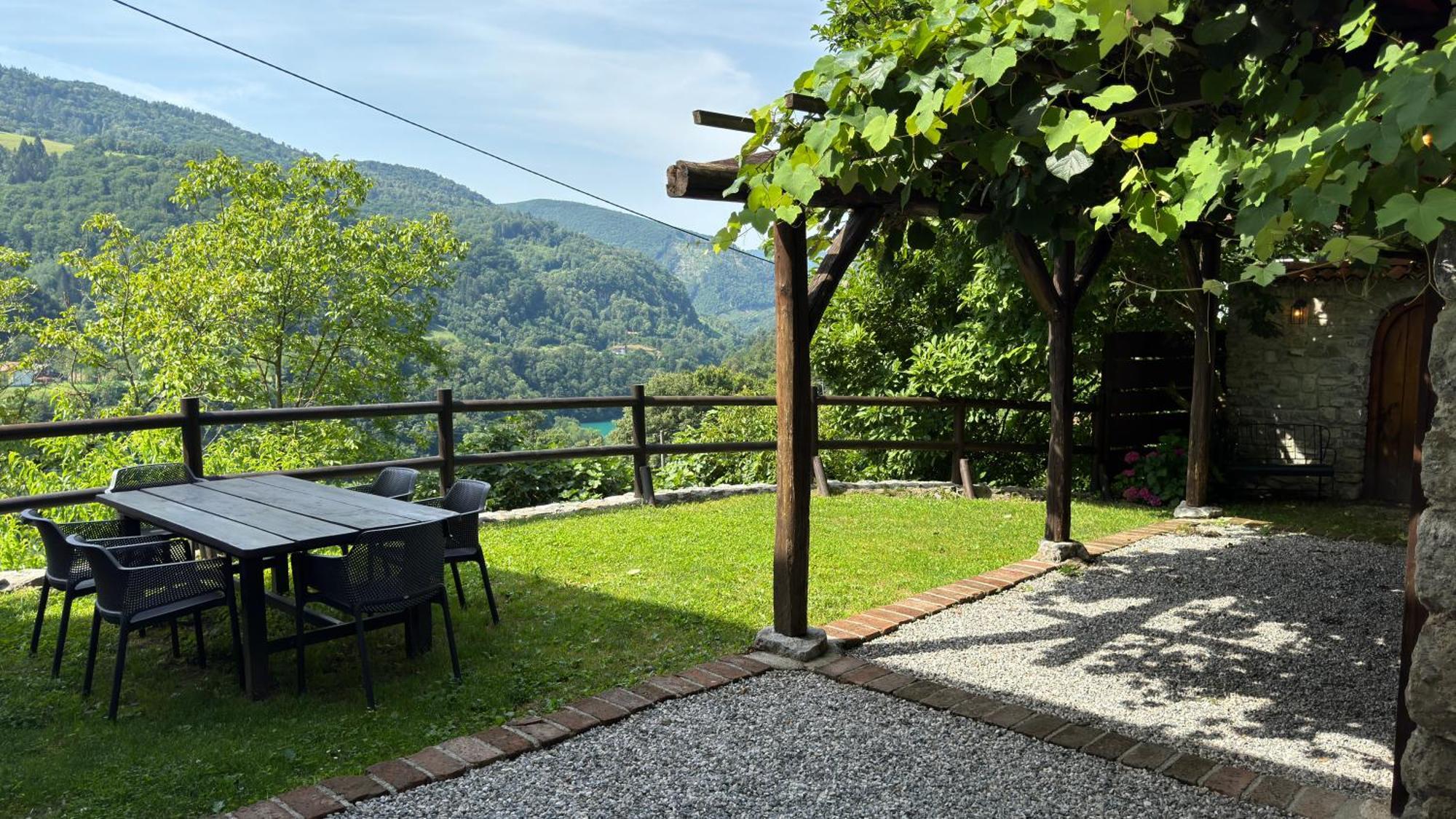 Kuninez, Holiday Home With Summer Kitchen Most na Soči Eksteriør bilde