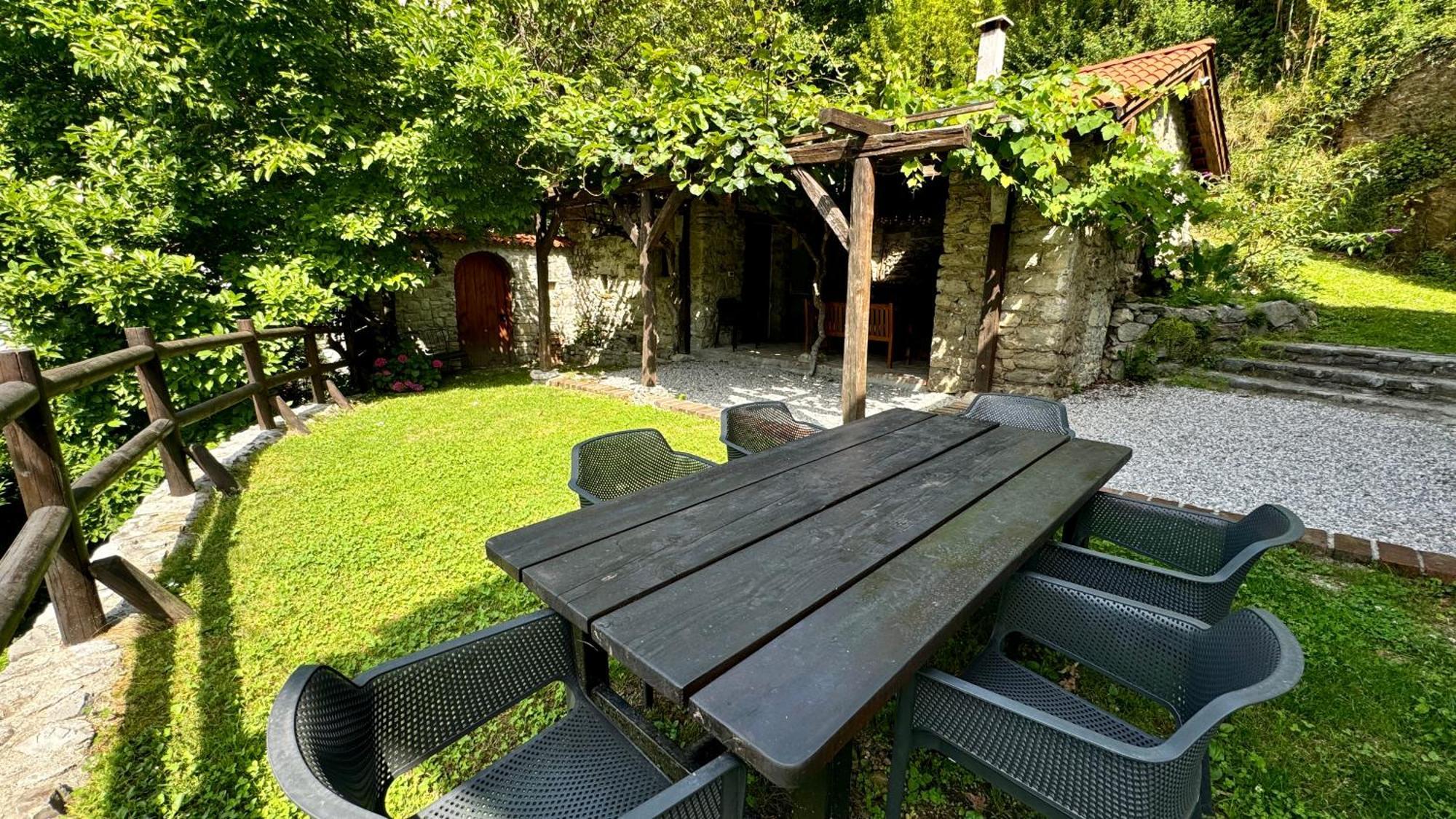 Kuninez, Holiday Home With Summer Kitchen Most na Soči Eksteriør bilde
